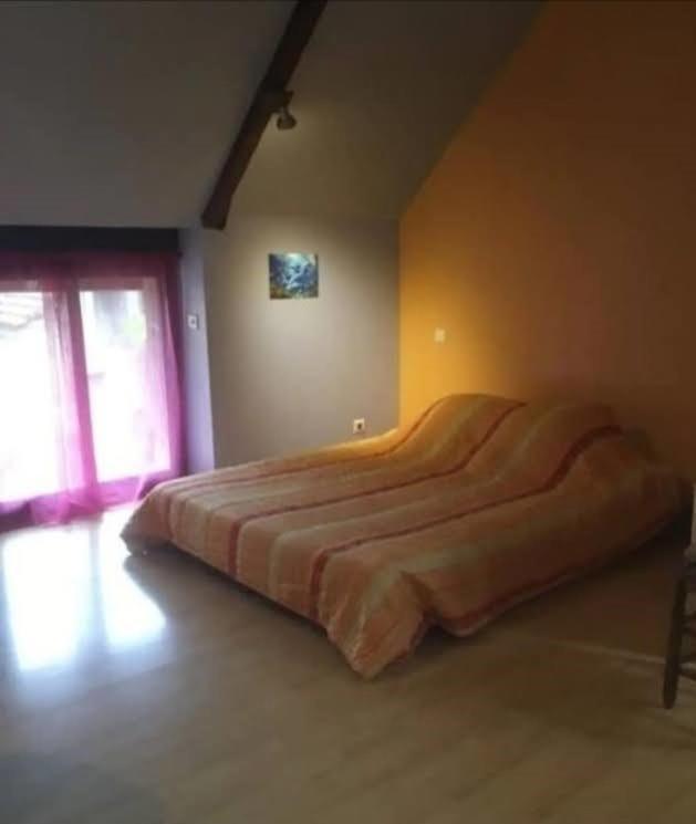 Chambre Chez L'Habitant Rueyres Zewnętrze zdjęcie