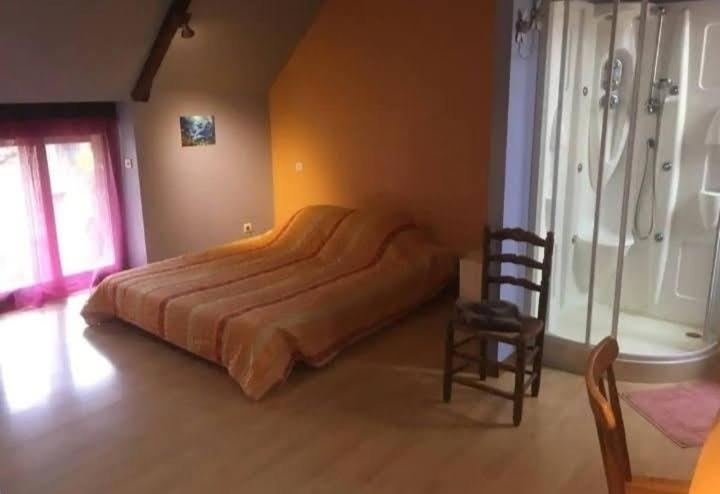 Chambre Chez L'Habitant Rueyres Zewnętrze zdjęcie